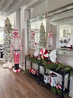 Picture of Magical Peppermint Christmas Entryway  